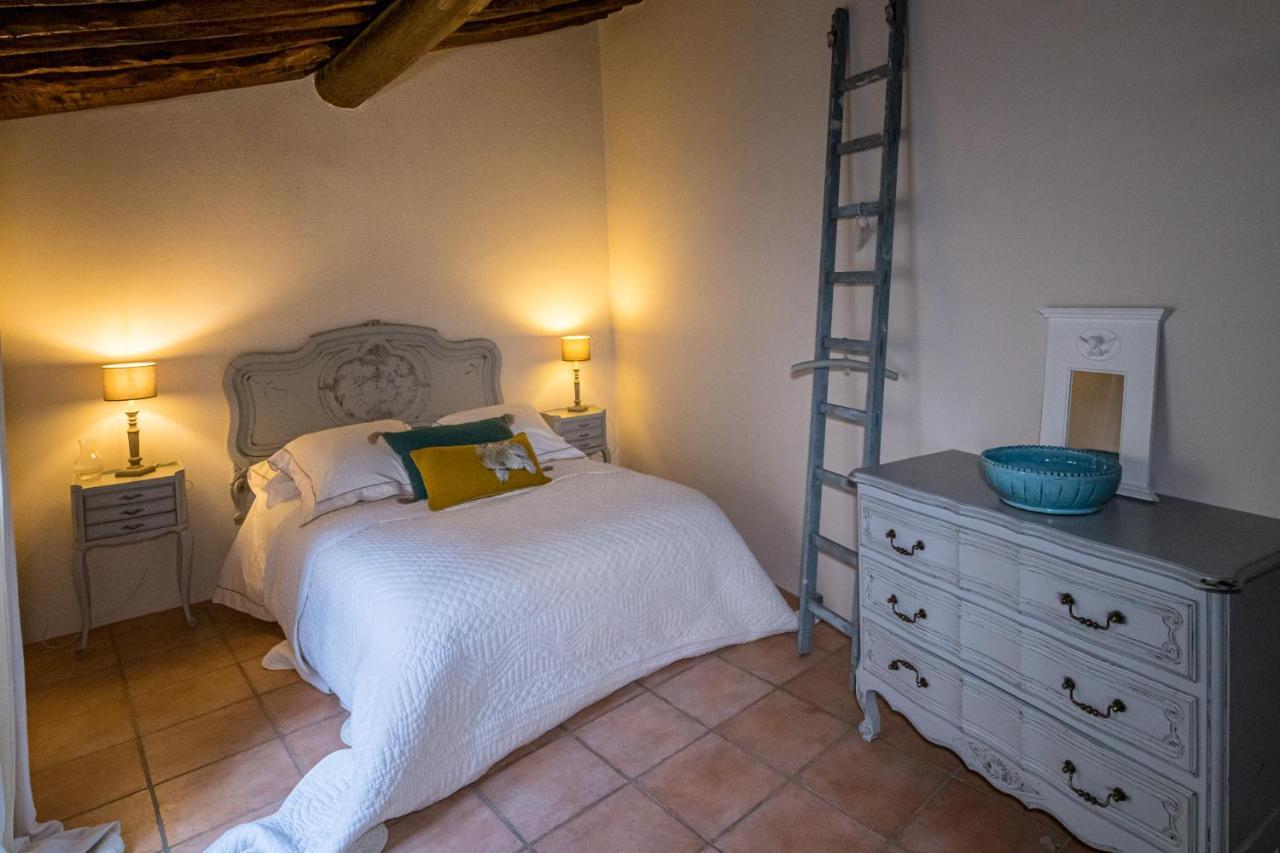 Villa Made In Lourmarin Exterior foto